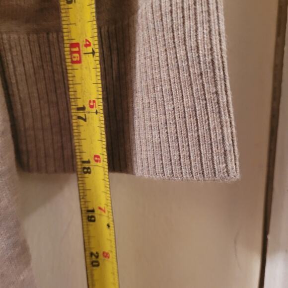 Vtg Floral Embroidered Women's Cadigan Sweater Tan & Pink Size M Ppreppy Boho - Picture 9 of 10